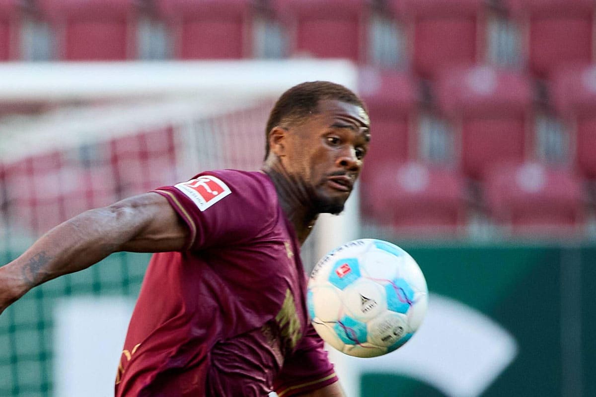 Samuel Essende / Augsburg Bremen Tipp (© Imago / Alamy Stock Photo)