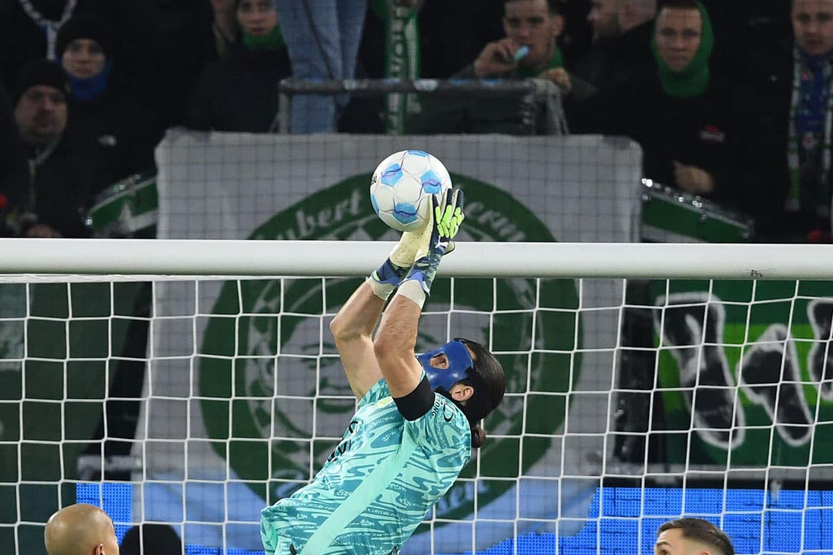 Kamil Grabara / Wolfsburg Gladbach Tipp (© dpa picture alliance / Alamy Stock Photo)