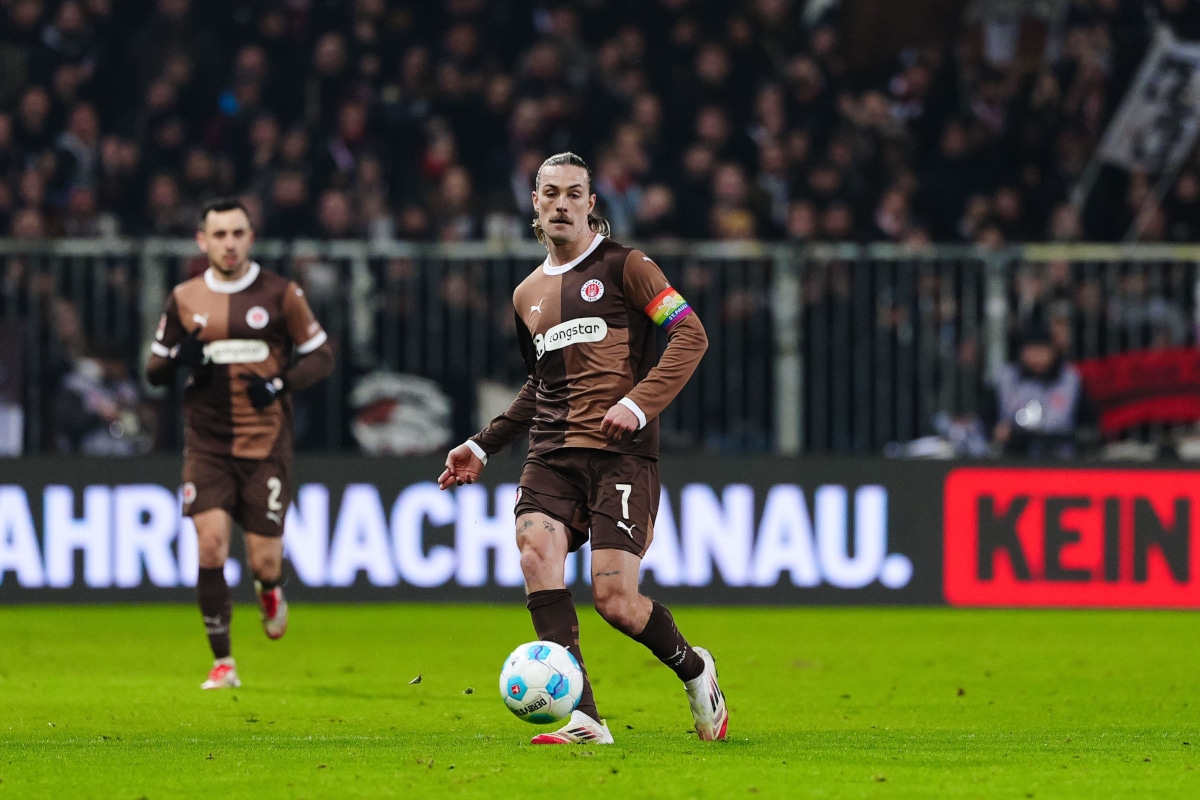 Jackson Irvine / St. Pauli Augsburg Tipp (© Eibner-Pressefoto / Alamy Stock Photo)